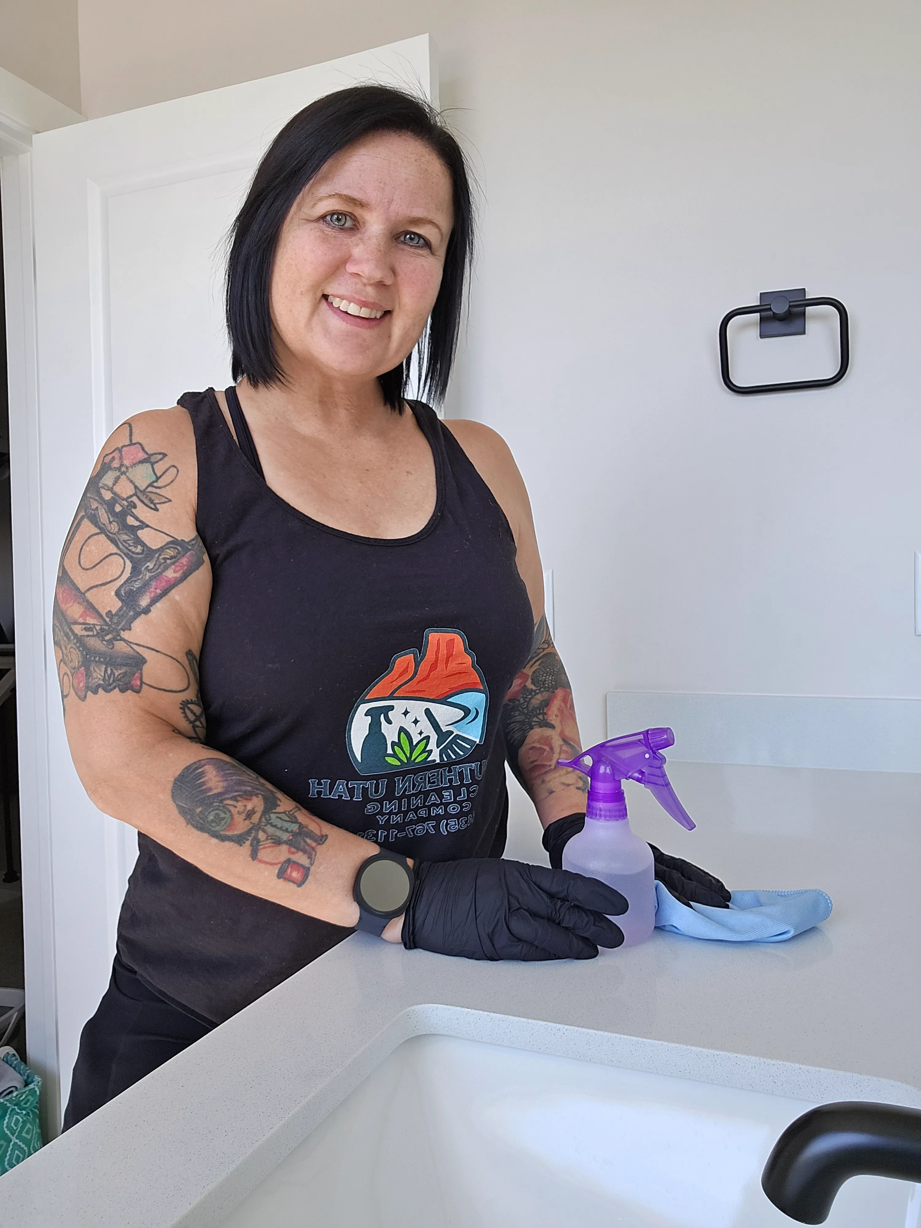 Lindsay cleaning a home in Southern Utah