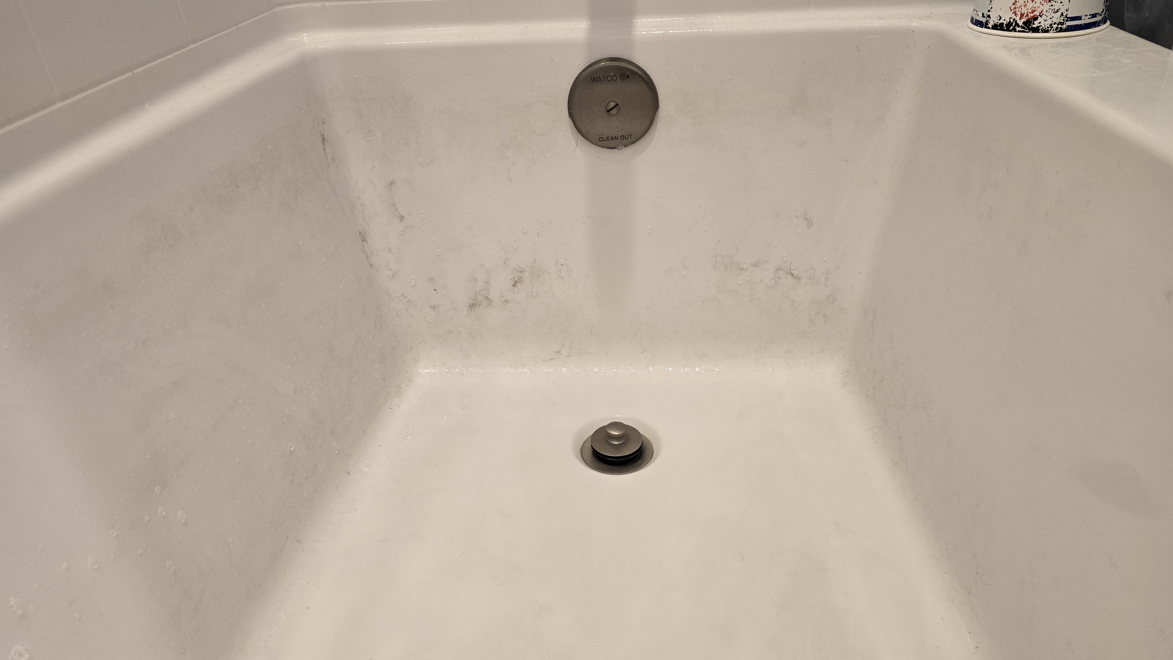 Tub after cleaning